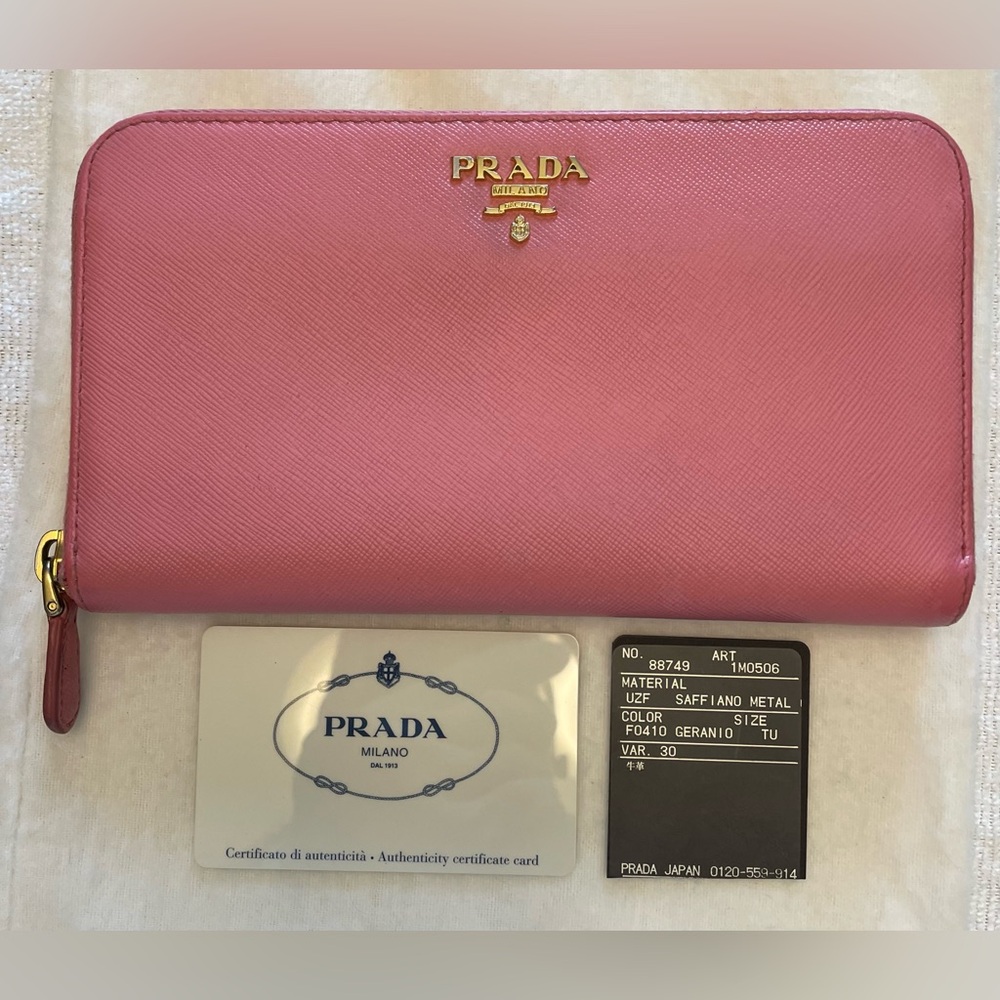Prada Vintage Authentic Barbie Pink Saffiano Leather Long Zippy Wallet - Picture 3 of 16